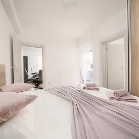 Apartment Stefanio Ii *