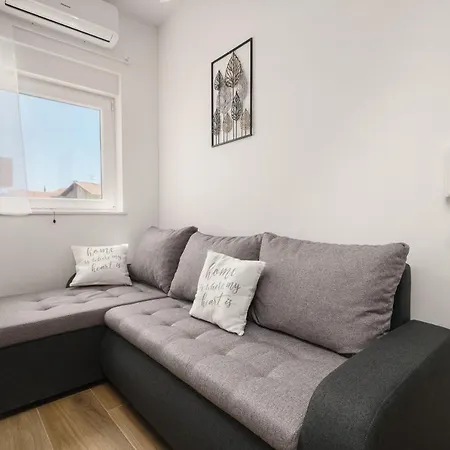 Stefanio Ii Apartment