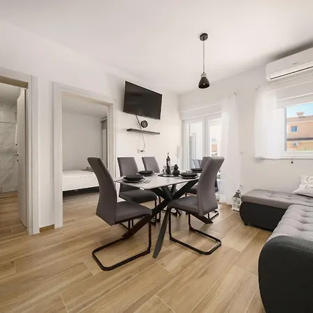 Apartment Stefanio Ii
