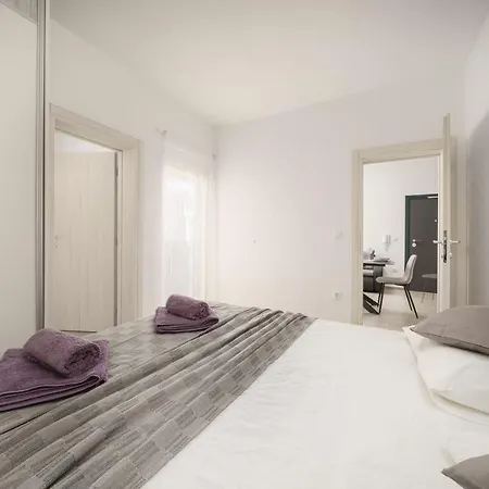 Apartment Stefanio Ii